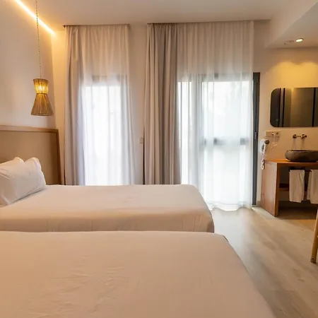 Hotel Play - Adults Only *