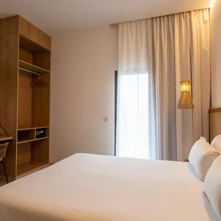 Play - Adults Only Hotel