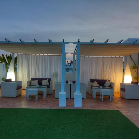Royal Plaza 4*