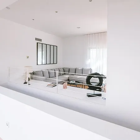 Quiet Villa *