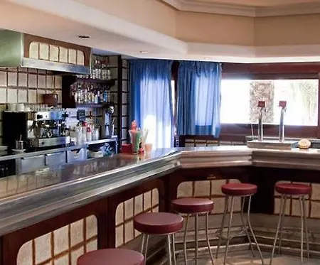 马里提莫海滩酒店 3* 伊维萨镇