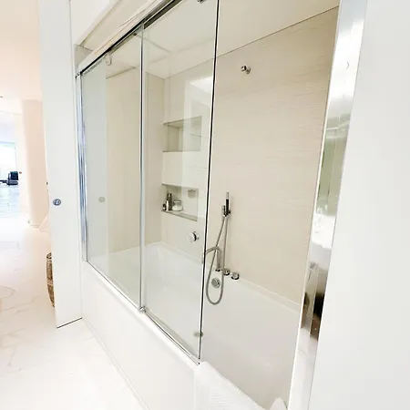 Lhv Luxury Boas *