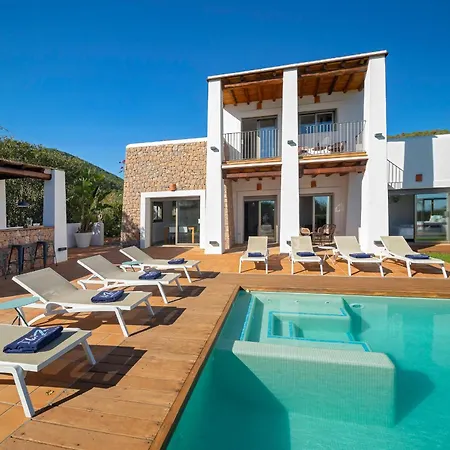 Villa In Sleeps 10 To 12 Guests Ibiza Town