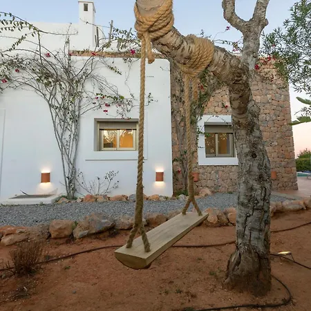 In Sleeps 10 To 12 Guests Ibiza