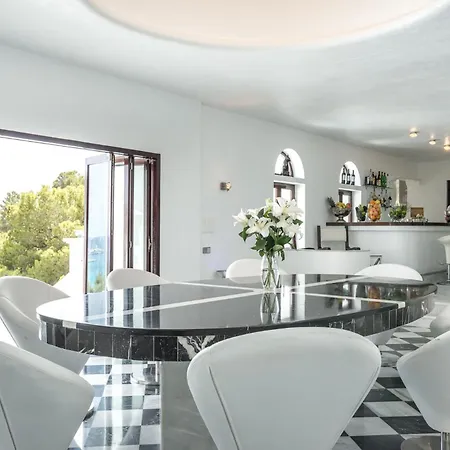 Rica Villa *