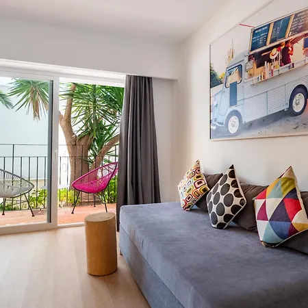 Cenit & Apts. Sol Y Viento 2* Ibiza