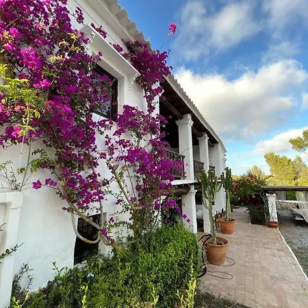 Authentic Ibicenco With Large Pool Villa *