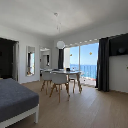 Cenit & Apts. Sol Y Viento 2*