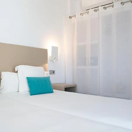 Aparthotel B-llobet Sun & Confort 4*