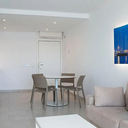 Apartaments B-llobet Sun & Confort 4*