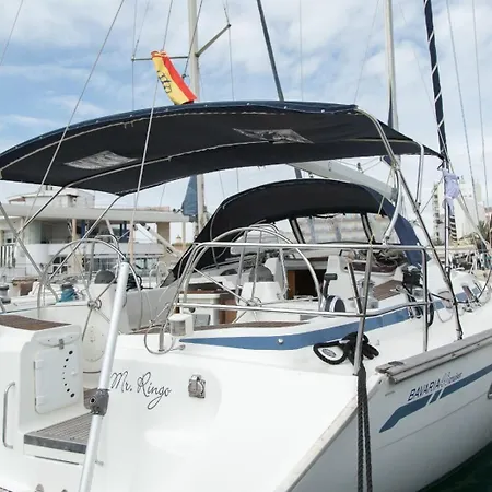 Botel Mrringo *