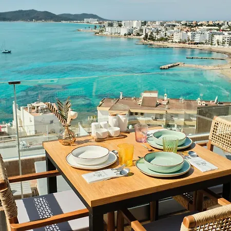 Cenit & Apts. Sol Y Viento Aparthotel
