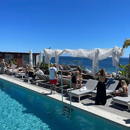 Aparthotel Cenit & Apts. Sol Y Viento Ibiza