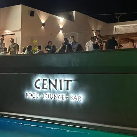 Cenit & Apts. Sol Y Viento Ibiza