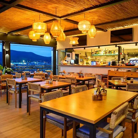 Cenit & Apts. Sol Y Viento 2* Ibiza