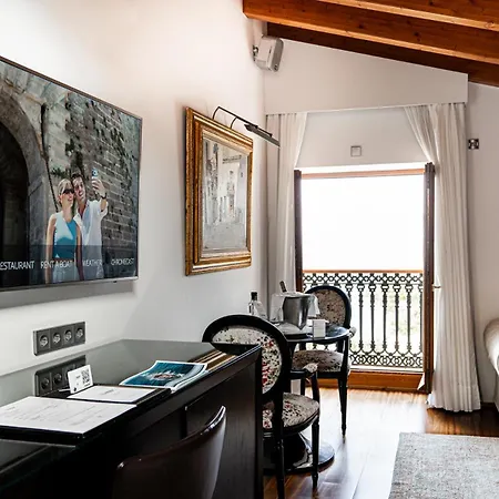 Hotel Mirador De Dalt Vila-relais & Chateaux