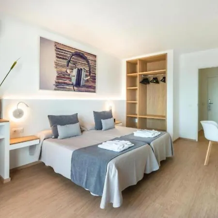 Aparthotel Cenit & Apts. Sol Y Viento