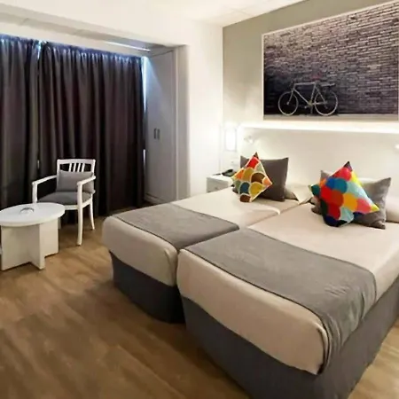 Cenit & Apts. Sol Y Viento Aparthotel 2*