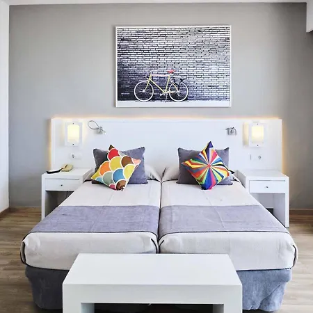Cenit & Apts. Sol Y Viento Aparthotel