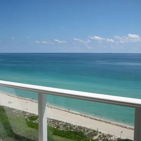 Playa D Embossa Vibra Apartment *
