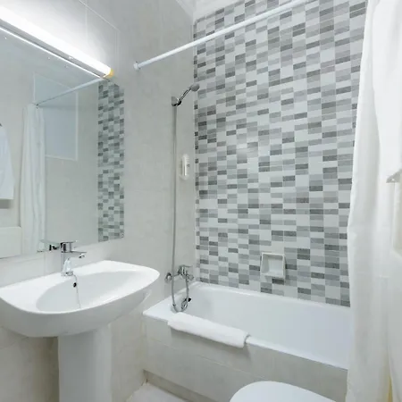 Vibra Hotel 2*