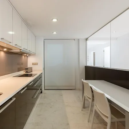 Plaja D En Bossa 4 Bedroom With Pool, Sea View & Only 8mins Drive To Airport