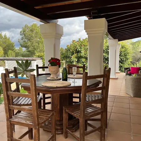 Marlis Villa