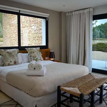 Villa Pep De Sa Guaita Amaizing Design & Outdoor Area 10 Minutes From Beaches Calm Area *