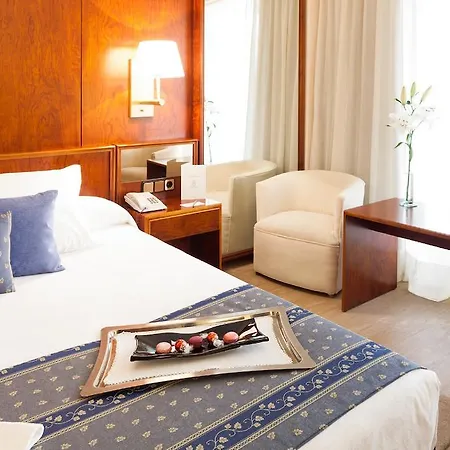 Hotell Royal Plaza