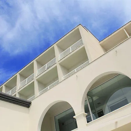 Bg Nautico Ebeso Hotel 4*