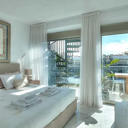 Royal Apartment *