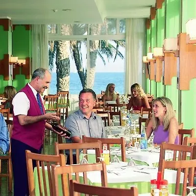 Hotel Fiesta Club Playa D'en Bossa 3*