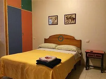 Colours Hotel *
