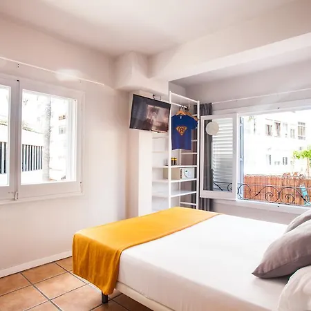 Ten Hostel