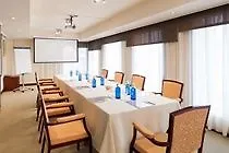 Royal Plaza Hotel 4*