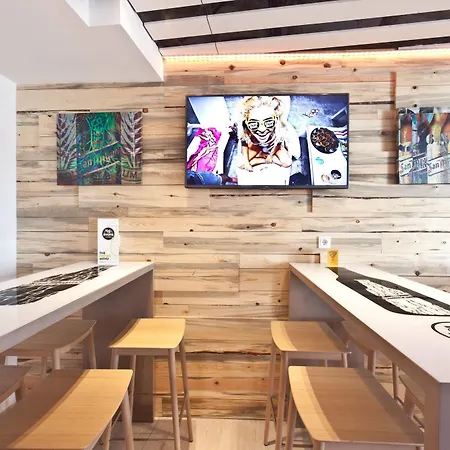Ten Hostel Ίμπιζα Πόλη