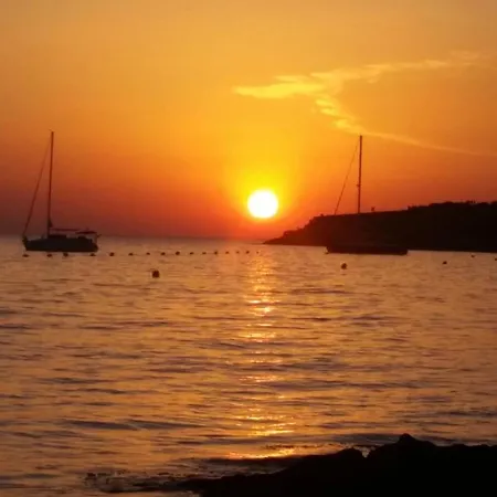 Vista Al Puerto San Antonio (Ibiza)