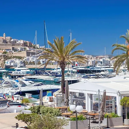 Anchorage Ibiza città