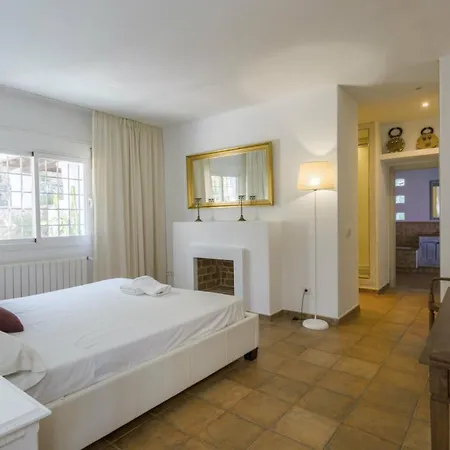 Savines Is A Luxury Close To And Playa Den Bossa