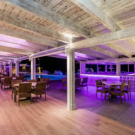 Sal Rossa * Ibiza Town
