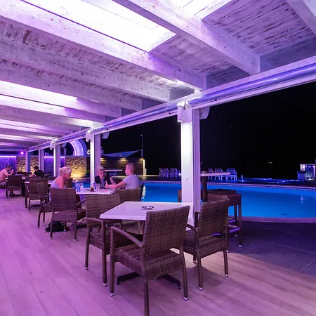 Sal Rossa * Ibiza Town