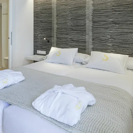 Aparthotel Sud Ibiza 4*