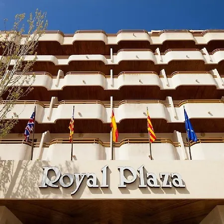 Hotel Royal Plaza 4*