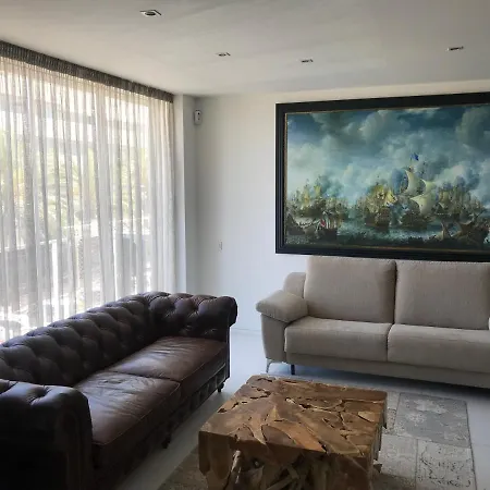 La Maison Blanche *