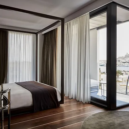 Hotel Nh Collection 5*