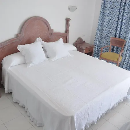 Neptuno Hotel 3*
