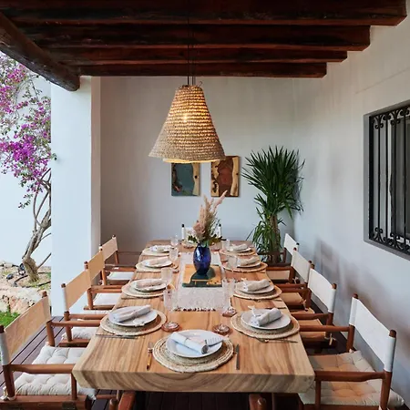 Lilita House *