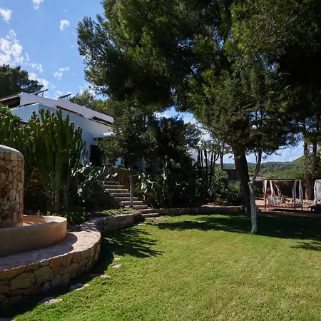 Lilita House *