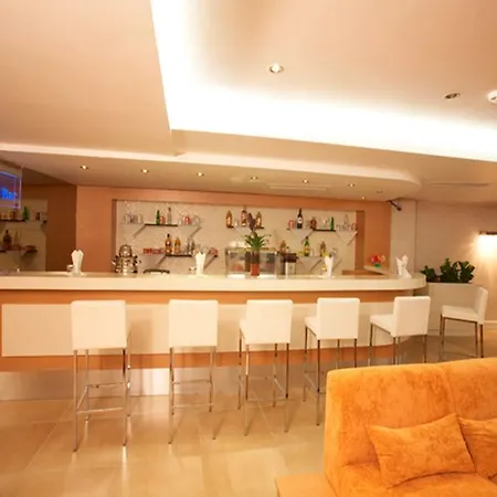 普莱雅中心酒店