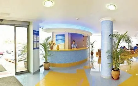 Sol Bay Apartahotel 2*